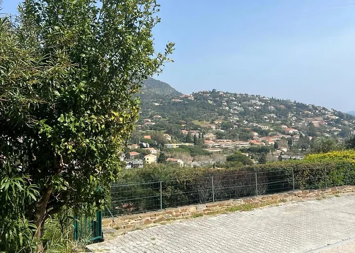 Les Balcons De Saint Clair, * Le Lavandou